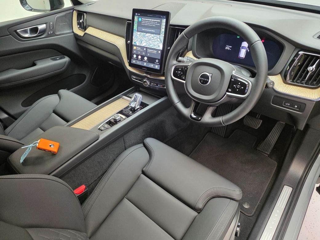 2025 Volvo XC60
