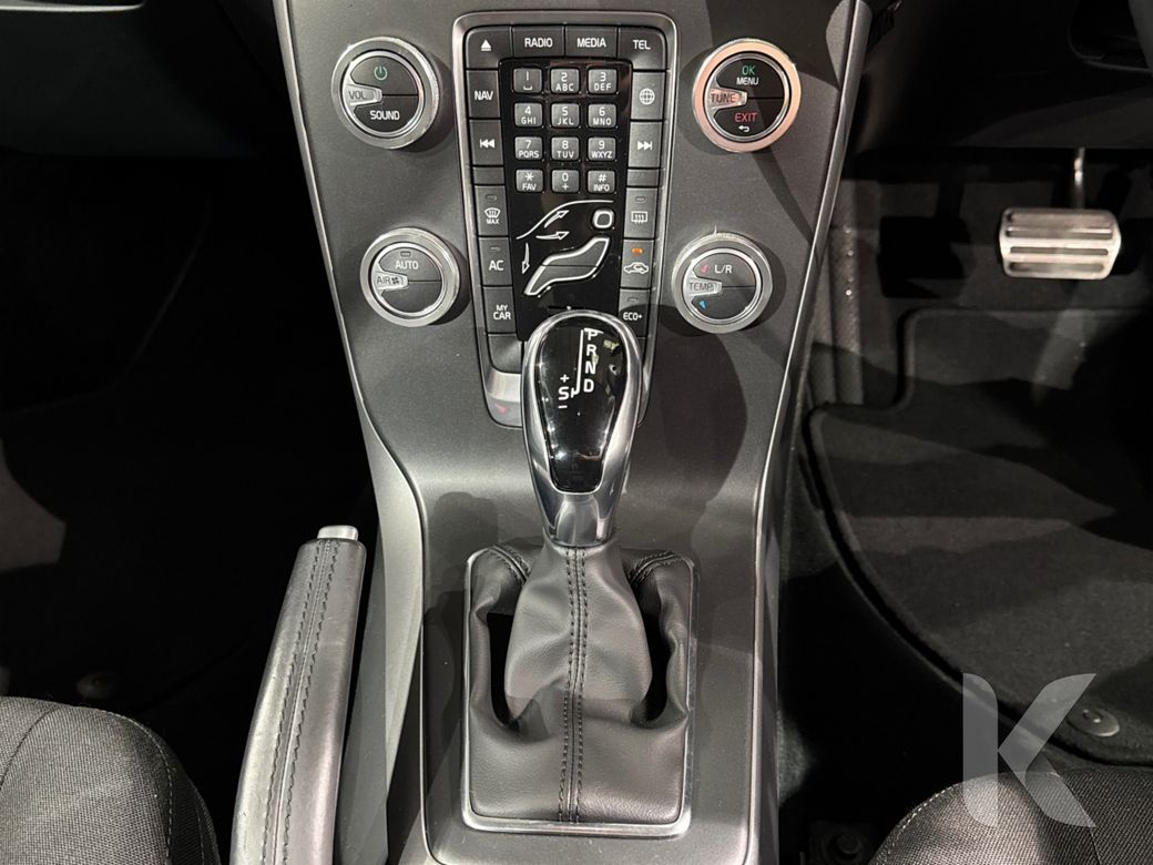 2019 Volvo V40