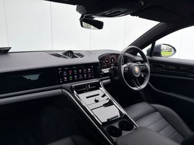 2025 Porsche Panamera