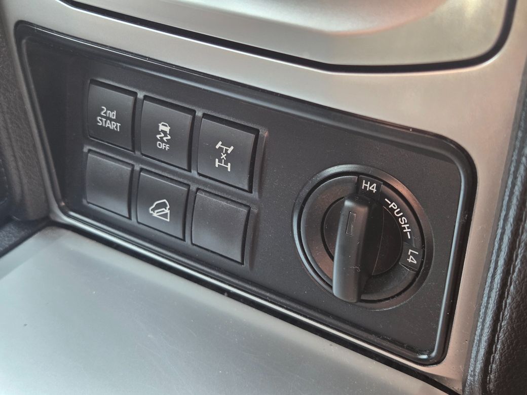 2020 Toyota Landcruiser