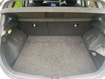 2017 Toyota Auris