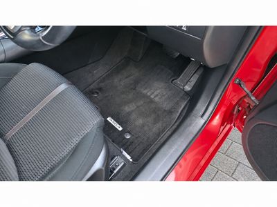 2018 Mazda Axela