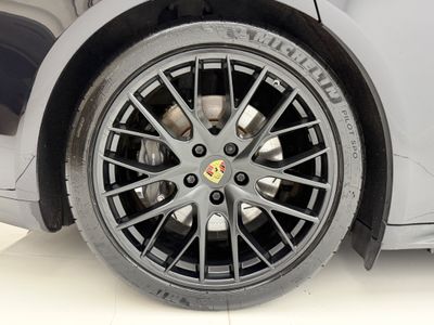 2020 Porsche Panamera