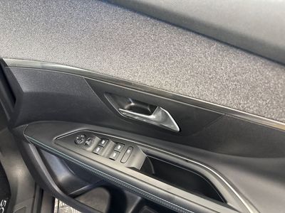 2022 Peugeot 5008
