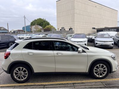 2017 Mercedes-Benz GLA 180