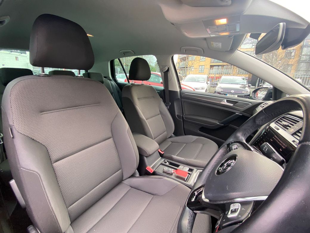 2019 Volkswagen Golf