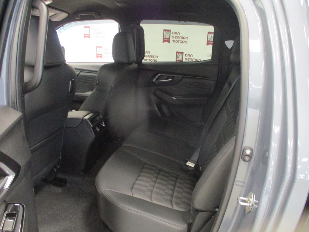 2025 Isuzu D-MAX