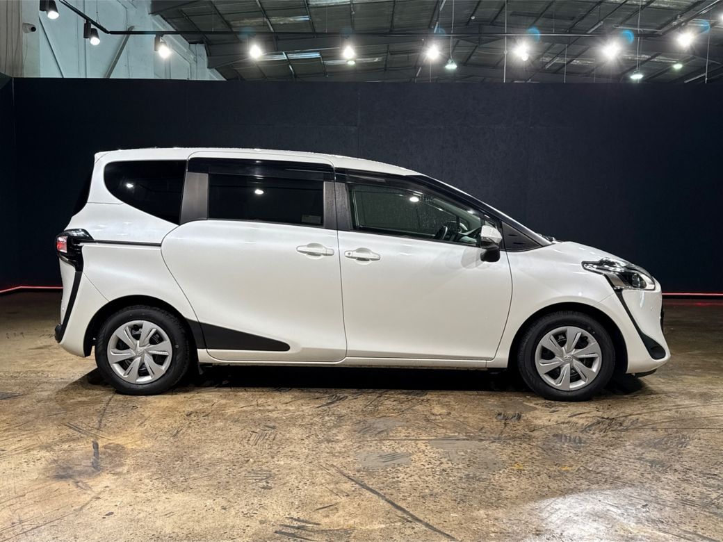 2021 Toyota Sienta