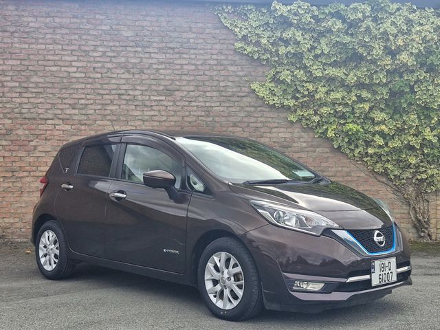 vehicle for sale from Leighstone Motors
