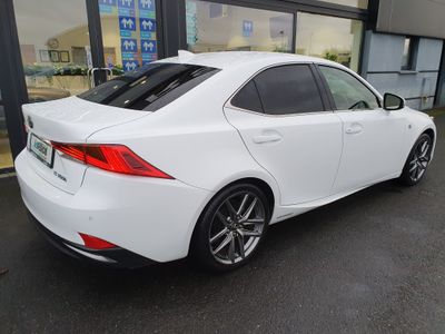 2016 Lexus IS 300h