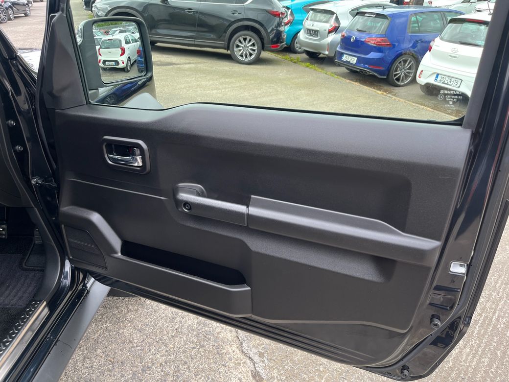 2025 Suzuki Jimny