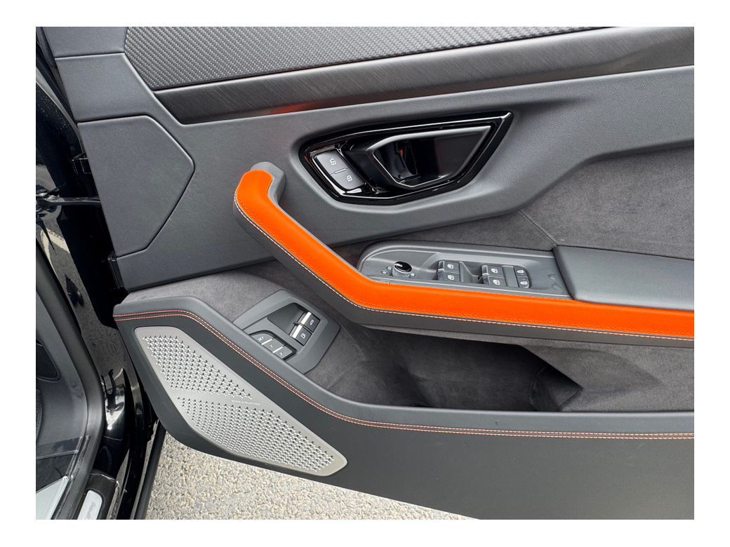 2025 Lamborghini Urus