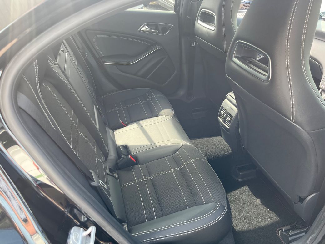 2015 Mercedes-Benz A 180