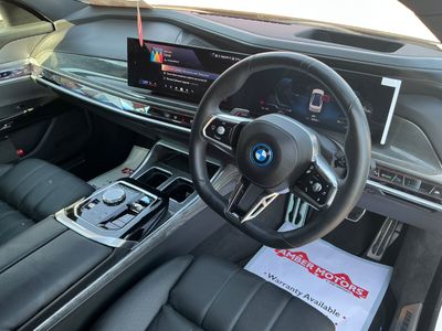 2025 BMW i7