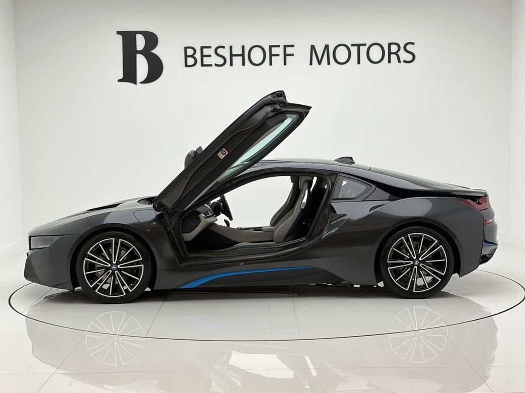 2016 BMW i8
