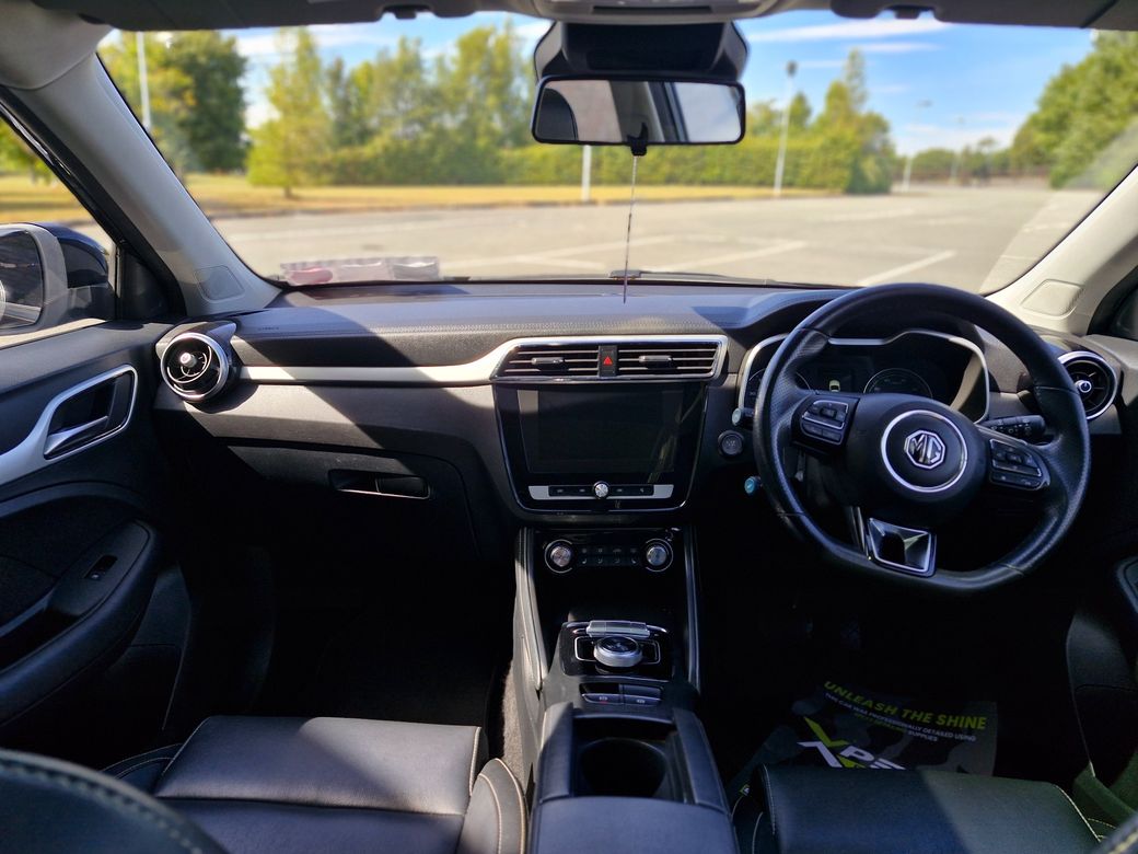 2020 MG ZS