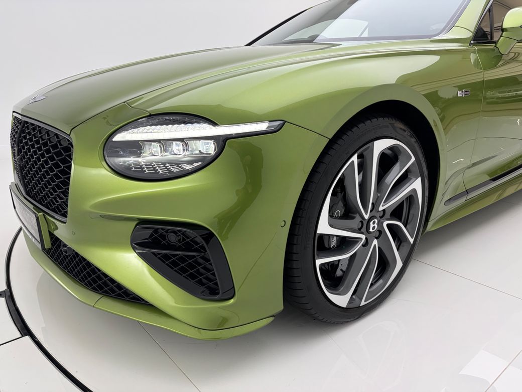 2025 Bentley Continental