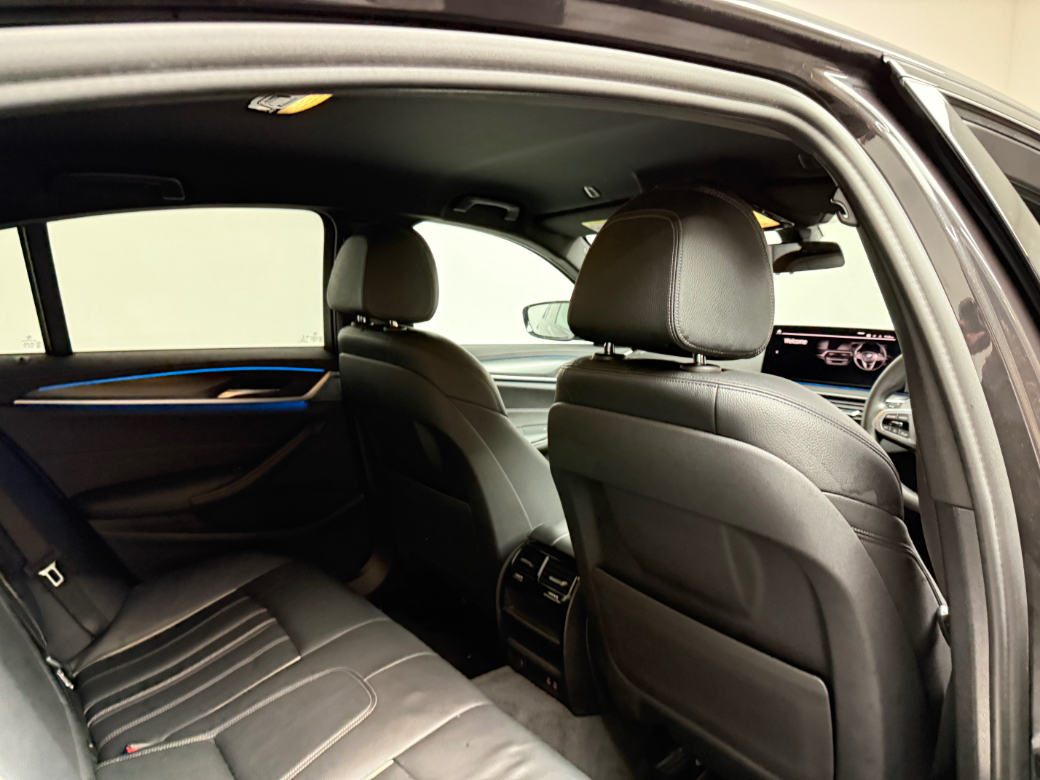 2021 BMW 5 Series