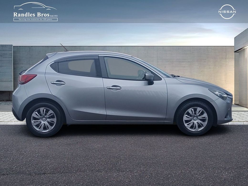 2016 Mazda Demio