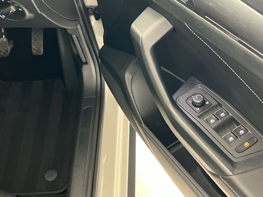 2023 Volkswagen T-Roc