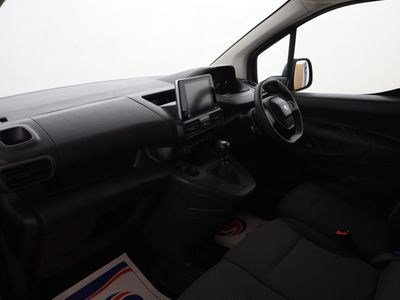 2023 Peugeot Partner