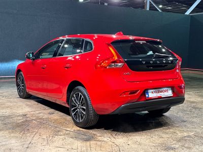 2019 Volvo V40
