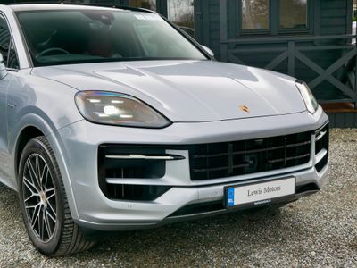 2024 Porsche Cayenne