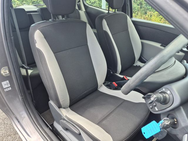 2012 Renault Clio