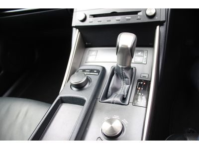 2015 Lexus IS 300h