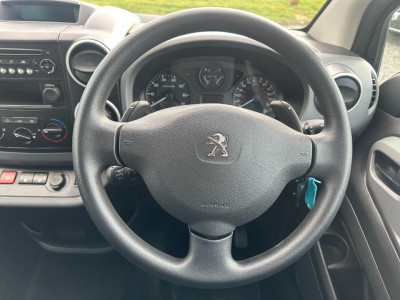 2017 Peugeot Partner Tepee