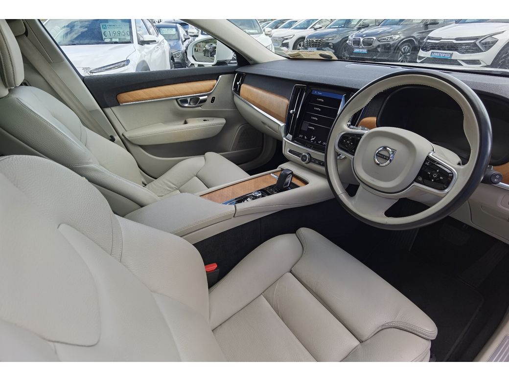 2021 Volvo V90