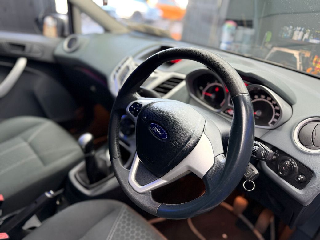 2011 Ford Fiesta