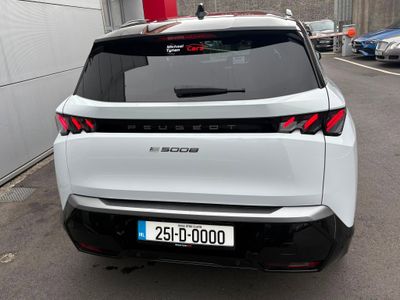2025 Peugeot 5008