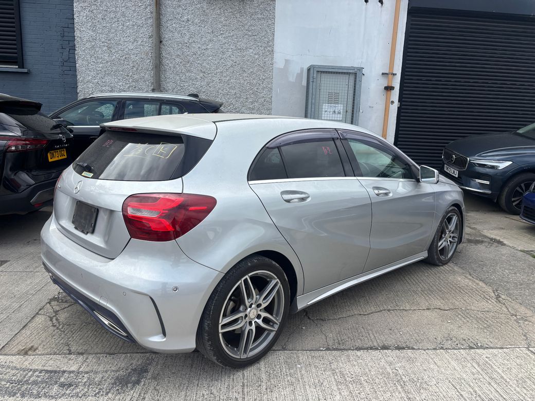 2015 Mercedes-Benz A 180
