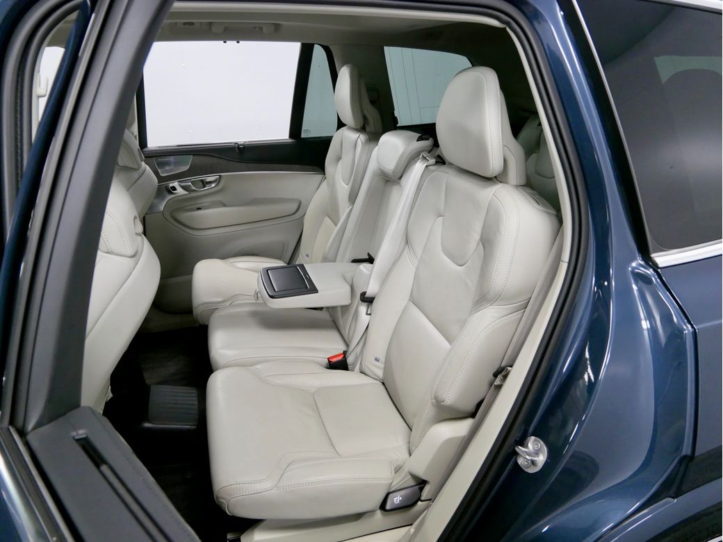 2023 Volvo XC90