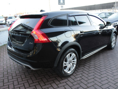 2016 Volvo V60 Cross Country