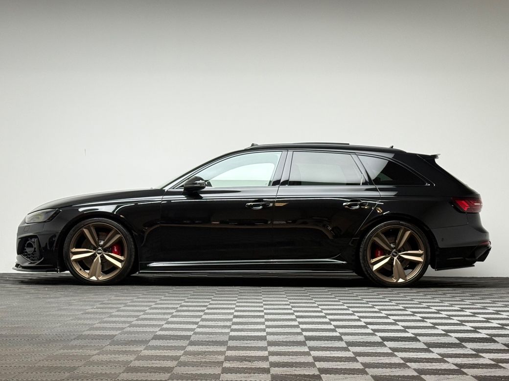2022 Audi RS4