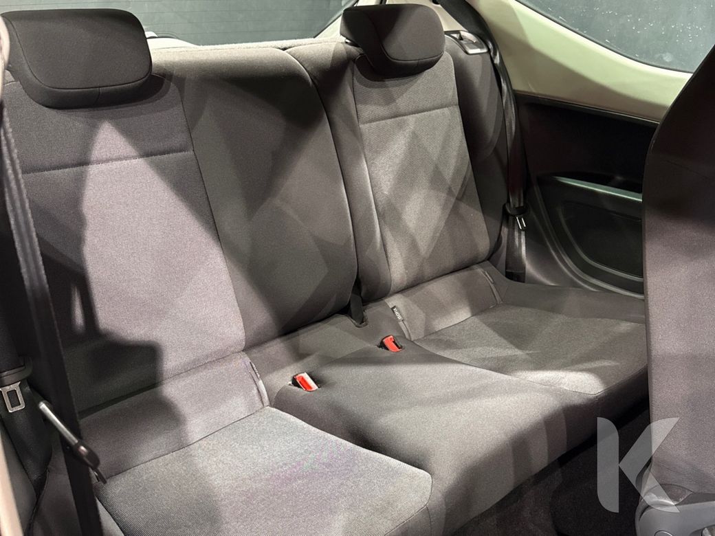 2016 Volkswagen up!