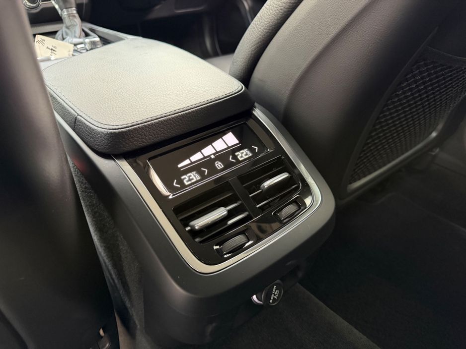 2019 Volvo V90