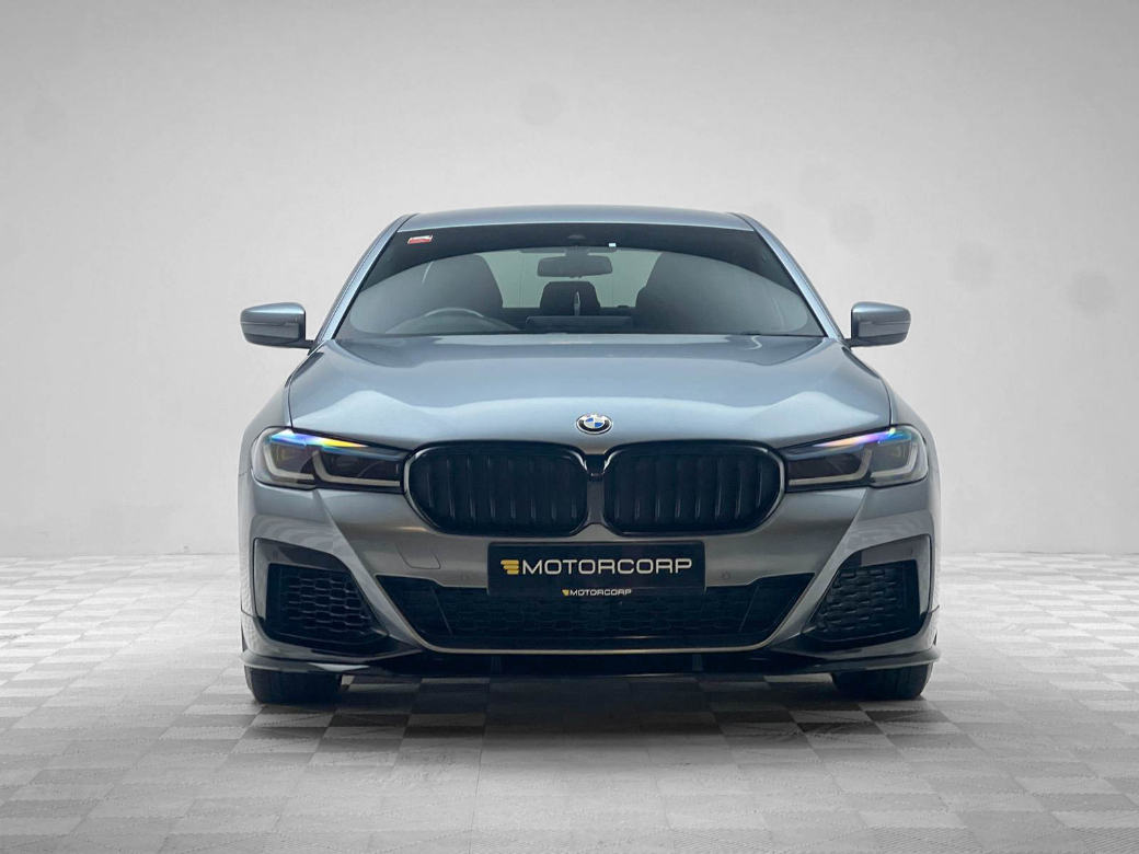 2021 BMW 530