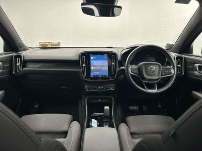2023 Volvo C40