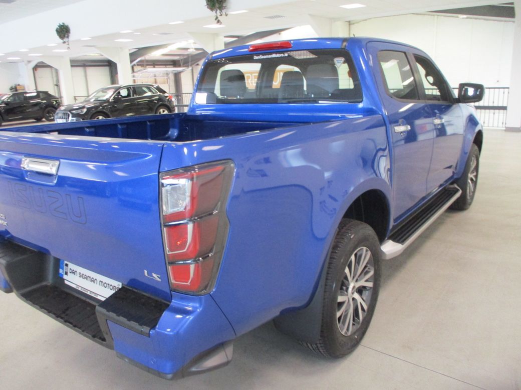 2025 Isuzu D-MAX