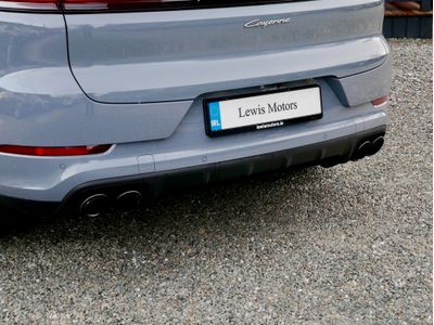 2025 Porsche Cayenne