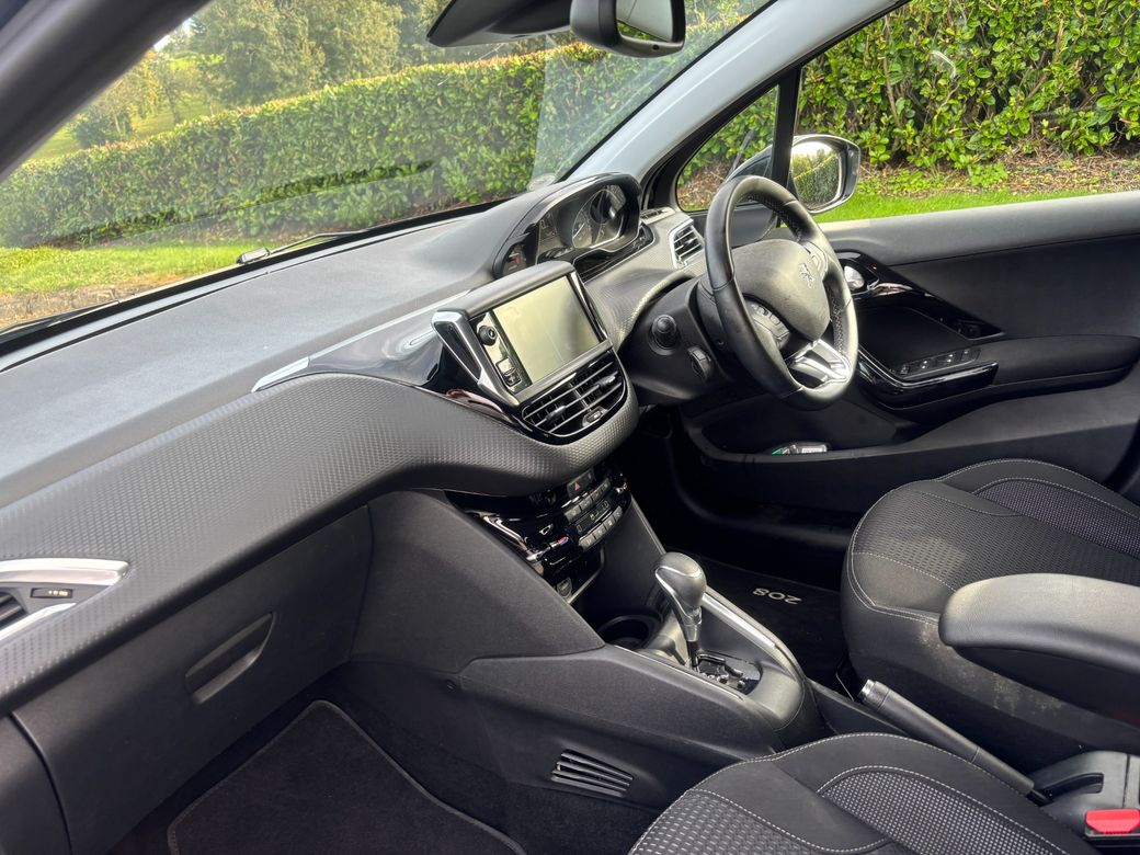 2020 Peugeot 208