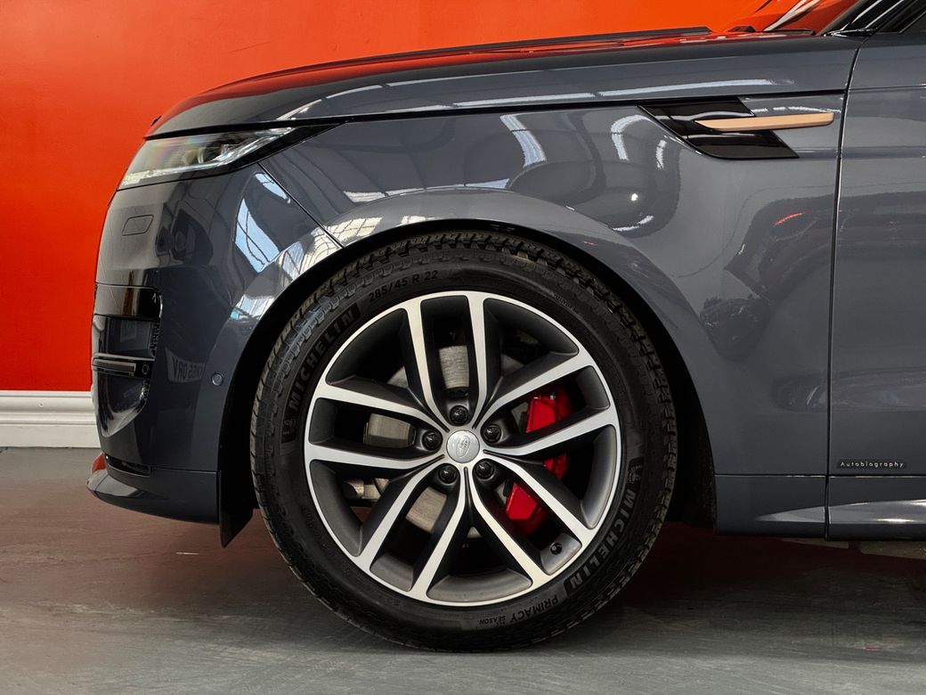 2025 Land Rover Range Rover Sport