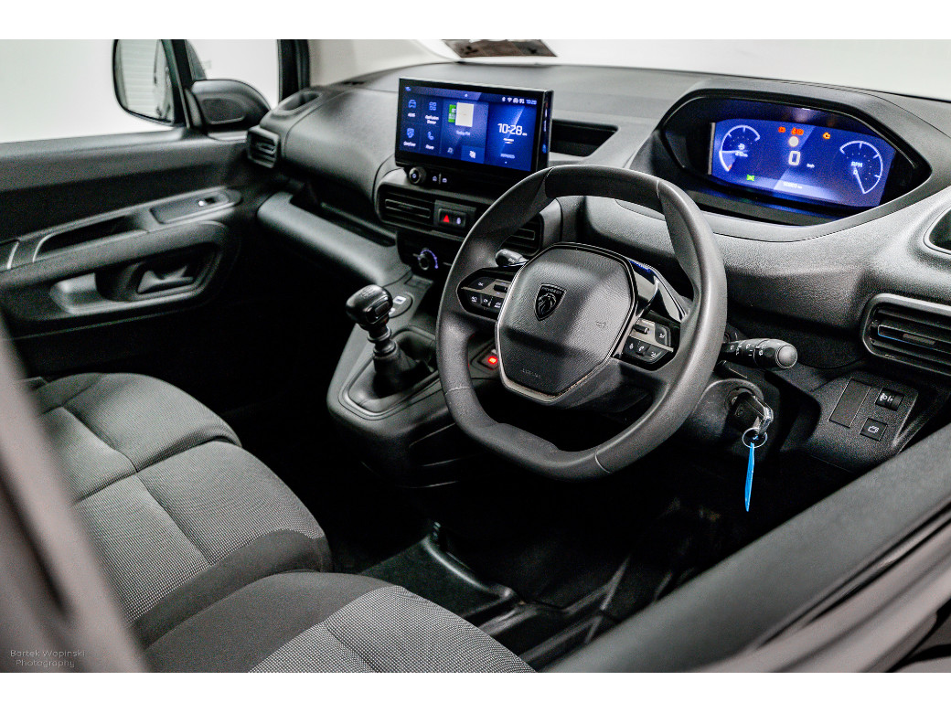 2024 Peugeot Partner