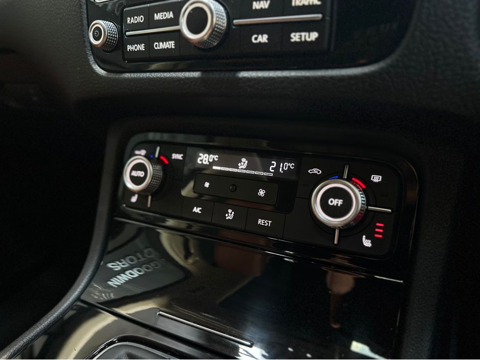 2018 Volkswagen Touareg