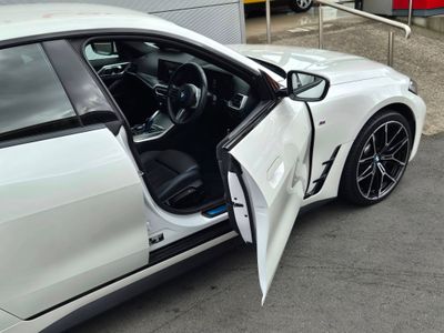 2022 BMW i4