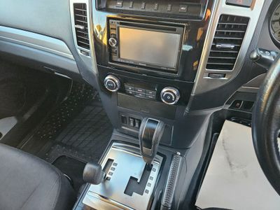 2016 Mitsubishi Shogun