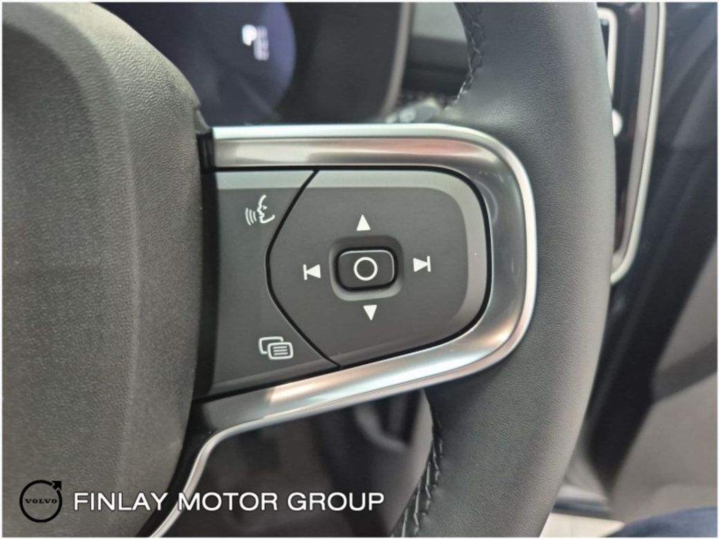 2026 Volvo Ex40
